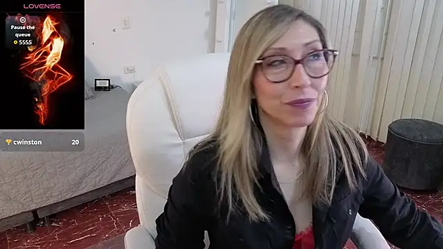 Scarlett 079 online show from February 1, 2026, 11:52 am