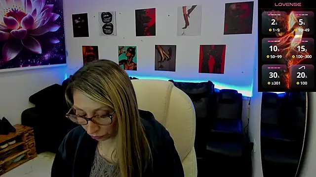 Scarlett 079 online show from February 9, 2026, 11:41 am