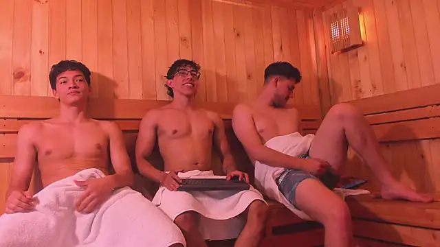 Snapshot of big__friends chatting on April 15, 2026, 9:26 pm big friends online show from April 15, 2026, 9:26 pm