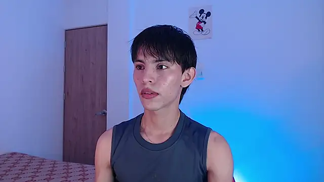 Snapshot of andrew_courtzz chatting on May 7, 2026, 7:17 pm andrew courtzz online show from May 7, 2026, 7:17 pm