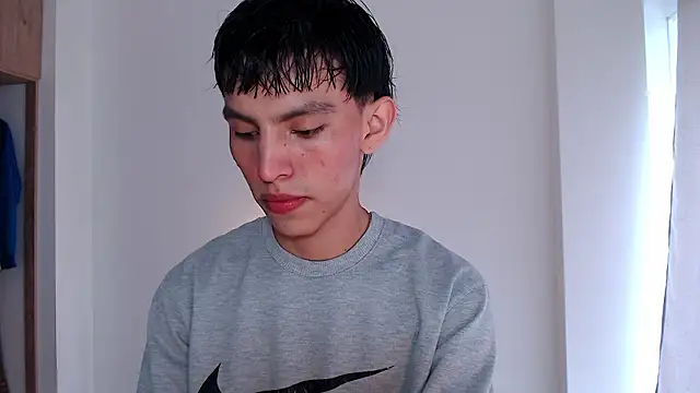 andrew courtzz online show from January 12, 2026, 8:36 pm