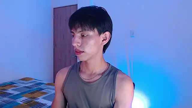 andrew courtzz online show from April 12, 2026, 5:38 pm