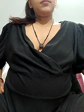 Snapshot of Shivani_hotty chatting on May 7, 2026, 5:16 pm Shivani hotty online show from May 7, 2026, 5:16 pm