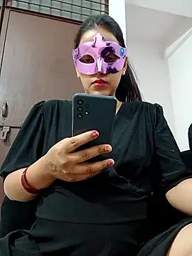 Snapshot of Shivani_hotty chatting on April 21, 2026, 4:02 pm Shivani hotty online show from April 21, 2026, 4:02 pm