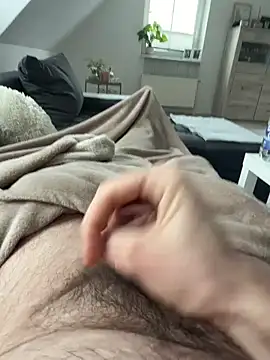 GeilerFinn95 online show from April 19, 2026, 12:17 pm