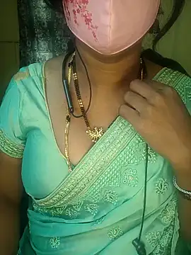 Snapshot of Preeti345 chatting on February 10, 2026, 6:01 am Preeti345 online show from February 10, 2026, 6:01 am