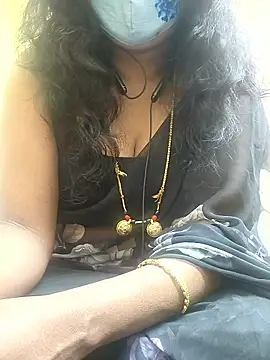 Snapshot of Preeti345 chatting on January 12, 2026, 9:16 am Preeti345 online show from January 12, 2026, 9:16 am