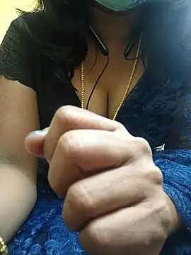 Snapshot of Preeti345 chatting on January 9, 2026, 1:29 pm Preeti345 online show from January 9, 2026, 1:29 pm