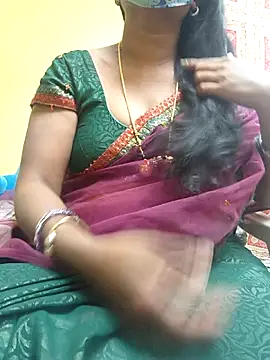 Snapshot of Preeti345 chatting on January 19, 2026, 9:57 am Preeti345 online show from January 19, 2026, 9:57 am