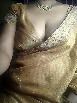 Snapshot of Preeti345 chatting on April 20, 2026, 6:27 am Preeti345 online show from April 20, 2026, 6:27 am