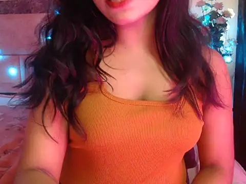 Snapshot of Lola_Bebe chatting on April 6, 2026, 4:19 am Lola Bebe online show from April 6, 2026, 4:19 am