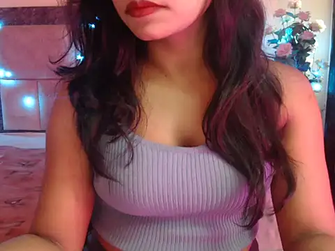 Snapshot of Lola_Bebe chatting on April 9, 2026, 4:47 am Lola Bebe online show from April 9, 2026, 4:47 am