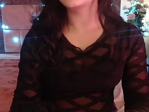 Snapshot of Lola_Bebe chatting on April 8, 2026, 4:58 am Lola Bebe online show from April 8, 2026, 4:58 am