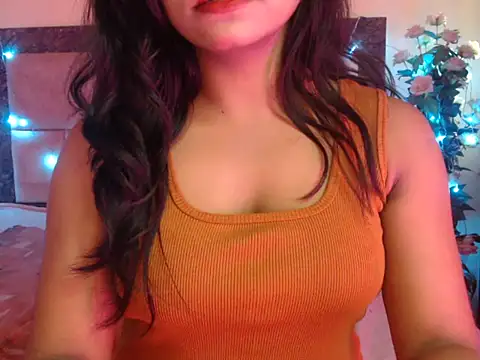 Snapshot of Lola_Bebe chatting on April 6, 2026, 4:46 am Lola Bebe online show from April 6, 2026, 4:46 am