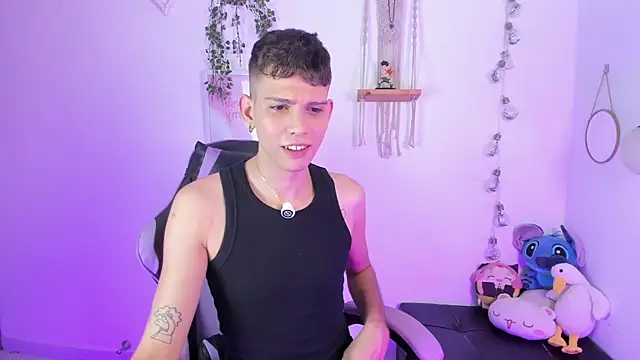 Snapshot of Jasson___ chatting on May 15, 2026, 9:24 pm Jasson online show from May 15, 2026, 9:24 pm