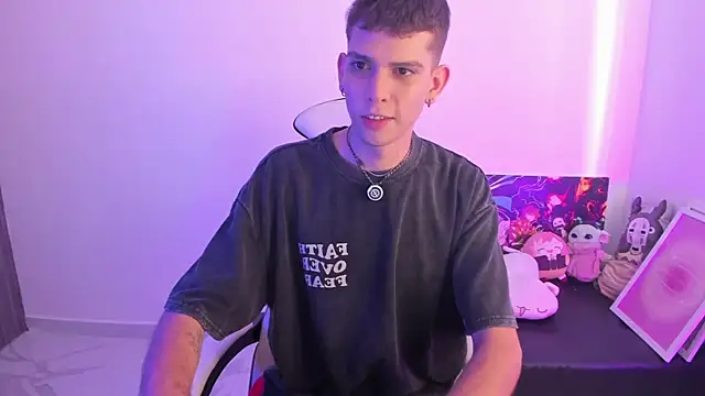 Snapshot of Jasson___ chatting on December 15, 2025, 2:23 pm Jasson online show from December 15, 2025, 2:23 pm