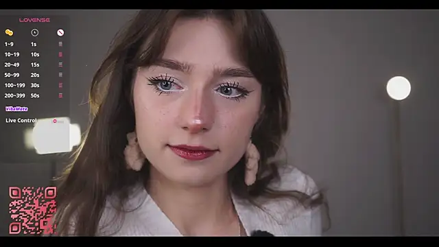 Snapshot of Lanenger chatting on April 7, 2026, 10:33 pm Lanenger online show from April 7, 2026, 10:33 pm