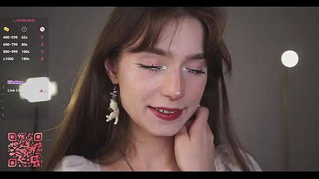 Snapshot of Lanenger chatting on April 15, 2026, 10:10 pm Lanenger online show from April 15, 2026, 10:10 pm