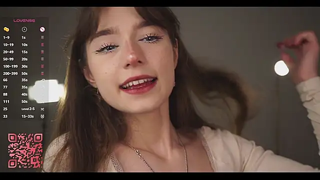 Snapshot of Lanenger chatting on April 13, 2026, 10:25 pm Lanenger online show from April 13, 2026, 10:25 pm