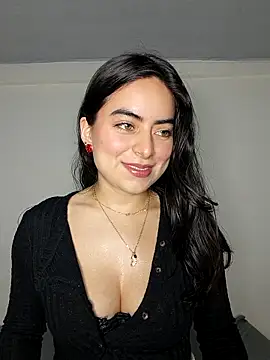 saasha Petit online show from February 25, 2026, 10:26 am