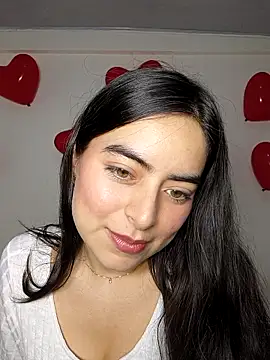 saasha Petit online show from February 18, 2026, 10:33 am