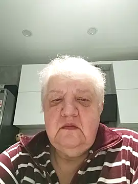 HapinessLovee online show from December 22, 2025, 5:07 am