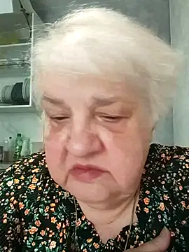 Snapshot of HapinessLovee chatting on May 9, 2026, 7:45 am HapinessLovee online show from May 9, 2026, 7:45 am