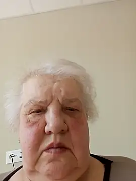 Snapshot of HapinessLovee chatting on March 26, 2026, 10:02 am HapinessLovee online show from March 26, 2026, 10:02 am