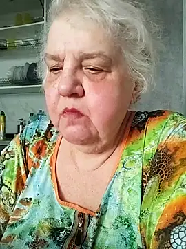 Snapshot of HapinessLovee chatting on April 7, 2026, 6:26 am HapinessLovee online show from April 7, 2026, 6:26 am