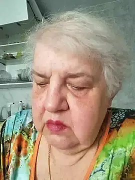 Snapshot of HapinessLovee chatting on May 6, 2026, 8:40 am HapinessLovee online show from May 6, 2026, 8:40 am
