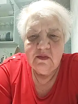 Snapshot of HapinessLovee chatting on April 27, 2026, 8:18 pm HapinessLovee online show from April 27, 2026, 8:18 pm