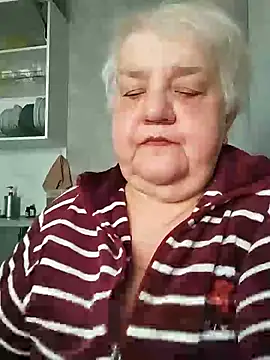 Snapshot of HapinessLovee chatting on April 30, 2026, 7:59 am HapinessLovee online show from April 30, 2026, 7:59 am