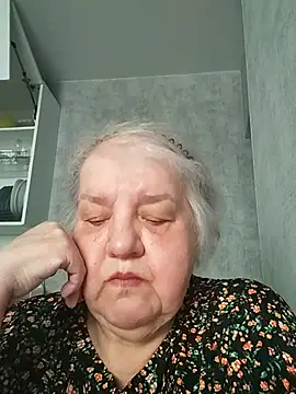 Snapshot of HapinessLovee chatting on April 22, 2026, 6:53 am HapinessLovee online show from April 22, 2026, 6:53 am