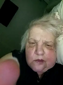 Snapshot of HapinessLovee chatting on April 2, 2026, 3:13 am HapinessLovee online show from April 2, 2026, 3:13 am