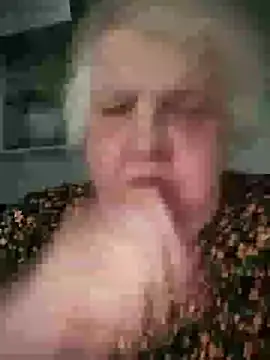 Snapshot of HapinessLovee chatting on April 2, 2026, 3:51 pm HapinessLovee online show from April 2, 2026, 3:51 pm