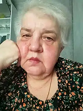 Snapshot of HapinessLovee chatting on May 4, 2026, 10:51 am HapinessLovee online show from May 4, 2026, 10:51 am