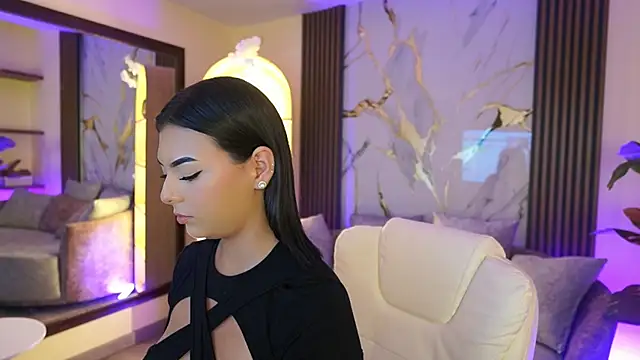 LiaWheeler online show from February 25, 2026, 7:14 pm