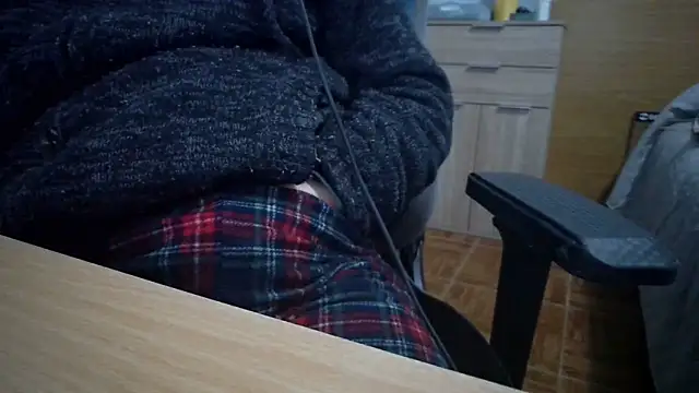 Maxxcock29x online show from December 23, 2025, 6:45 am