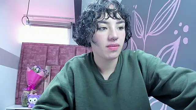 Kiara Fox   online show from March 2, 2026, 9:11 pm