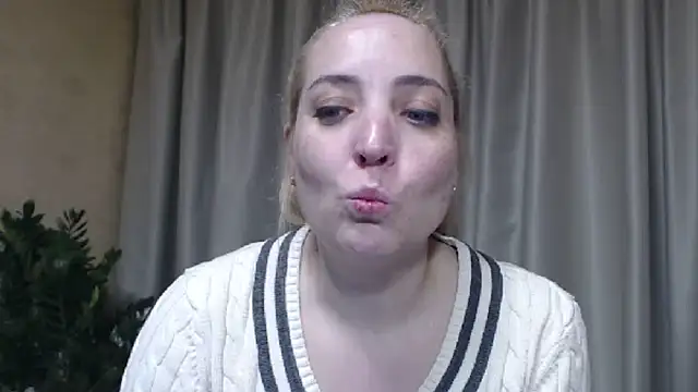 sweetpussy online show from May 10, 2026, 2:41 pm