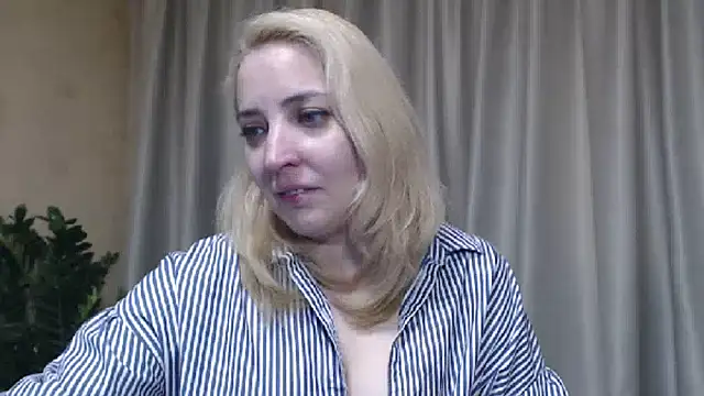 sweetpussy online show from May 16, 2026, 2:49 pm