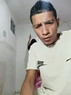 valenpaisita2123 online show from March 30, 2026, 2:46 am