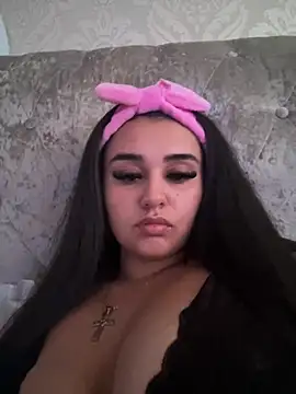 Wild Busty Niyah XX online show from August 4, 2026, 8:19 am