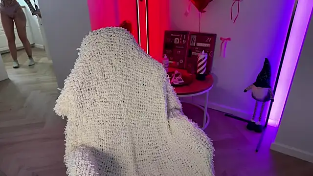 KittySasha online show from February 19, 2026, 7:38 am