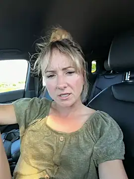 alluringpixie online show from May 13, 2026, 8:38 pm