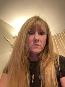 alluringpixie online show from March 16, 2026, 11:51 pm