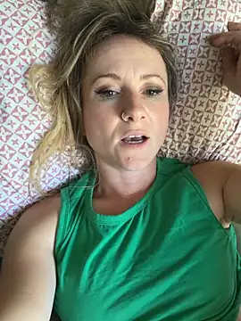 alluringpixie online show from May 10, 2026, 10:33 pm