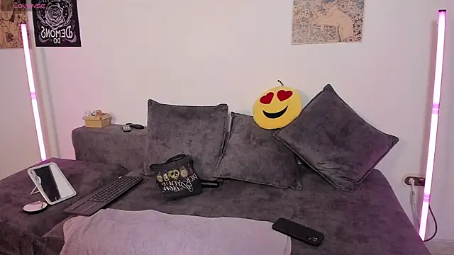 little  ammy online show from April 21, 2026, 12:12 am