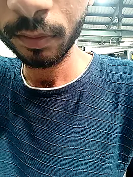 Snapshot of xhanm chatting on February 8, 2026, 6:33 am xhanm online show from February 8, 2026, 6:33 am