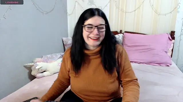 SashaBond online show from February 18, 2026, 2:46 pm